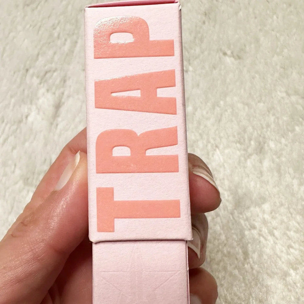 NIB Jeffree Star Velvet Trap Lipstick in Celebrity Skin OG Full Size 4g
